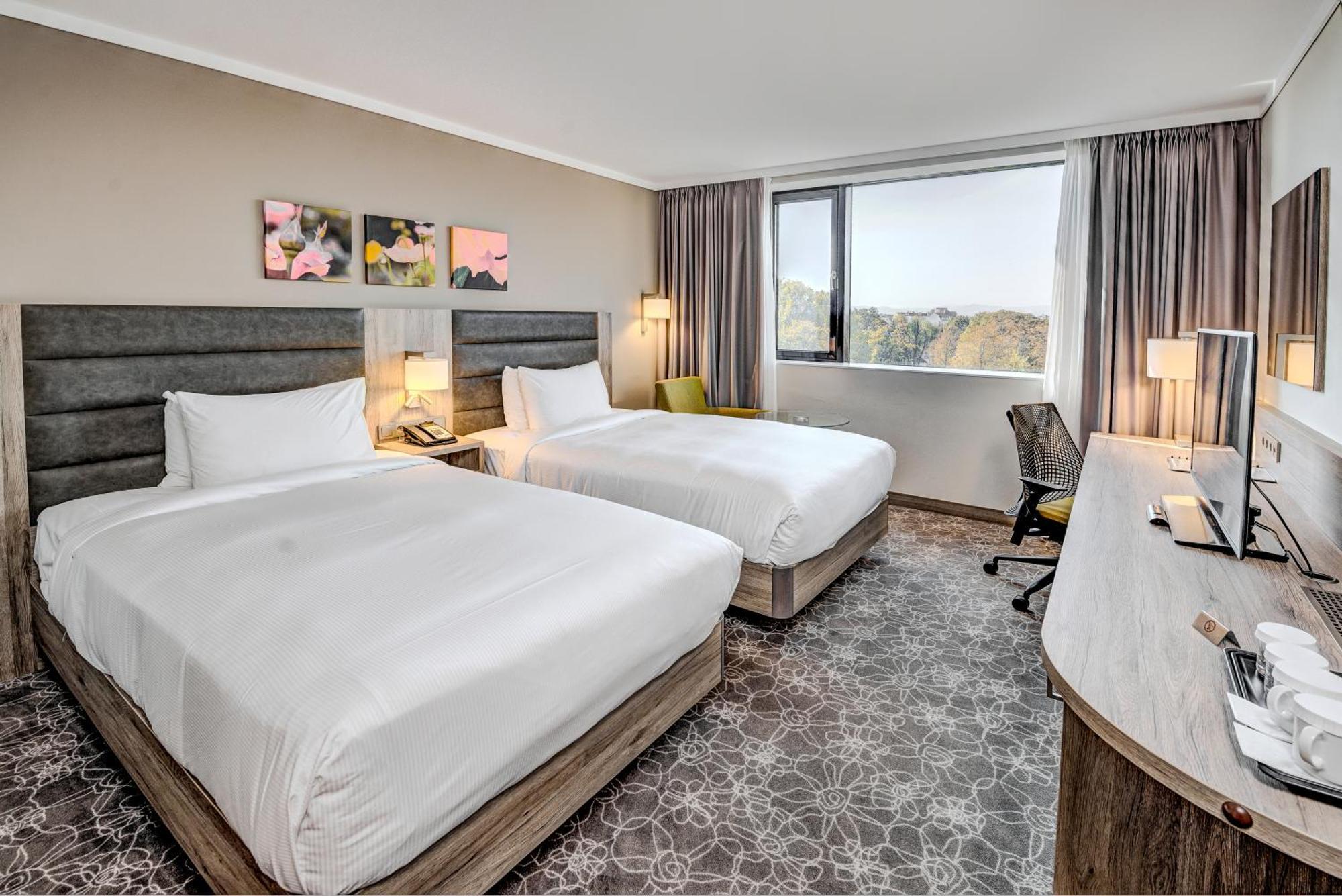 Hilton Garden Hotel 4*